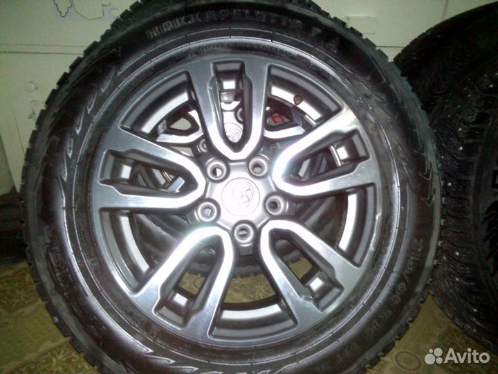 Колеса в сборе 215 60 r16 зимние Nokian Hakkapelii