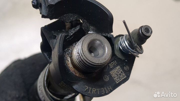 Форсунка топливная Volkswagen Golf 6, 2009