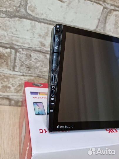 Автомагнитола Pioneer (9 дюймов)