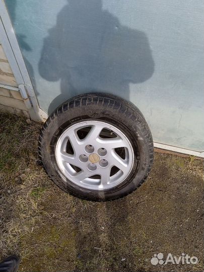 Литые диски на автомобиль r15