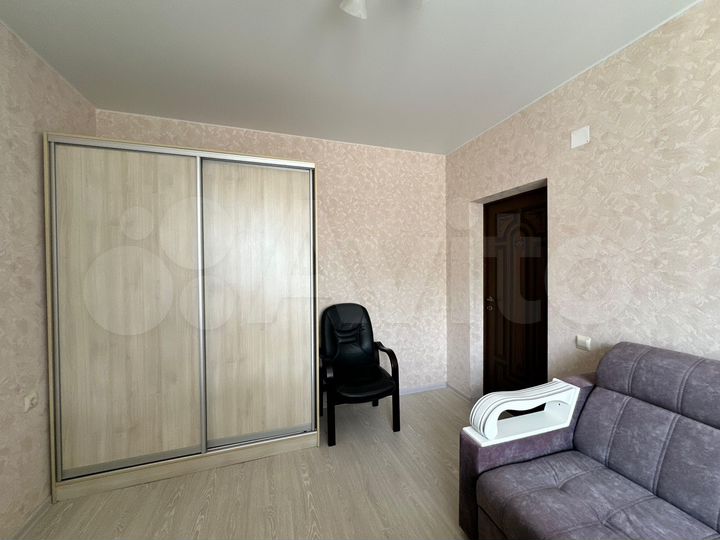 3-к. квартира, 90 м², 2/2 эт.