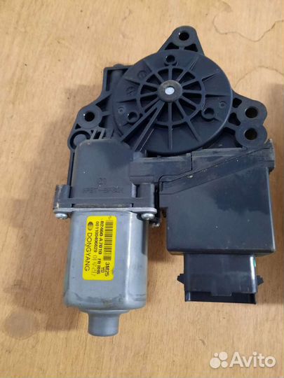 Моторчик стеклоподъемников на Киа Церато 3