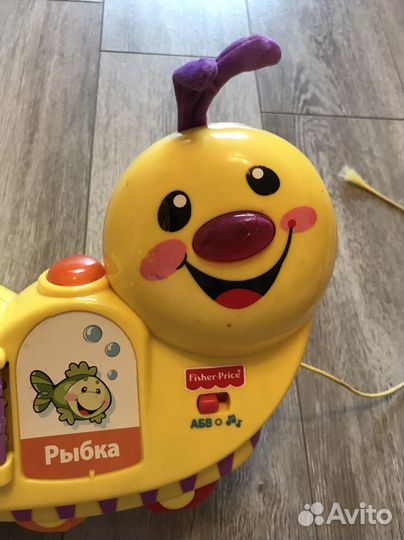 Веселая гусеница Fisher Price развивающая игрушка