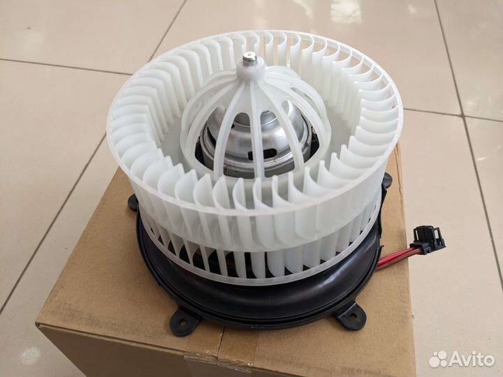 Мотор отопителя BMW 7-er E65 / E66