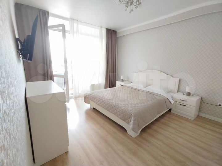 2-к. квартира, 77 м², 5/9 эт.