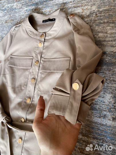 Платье mohito бежевое