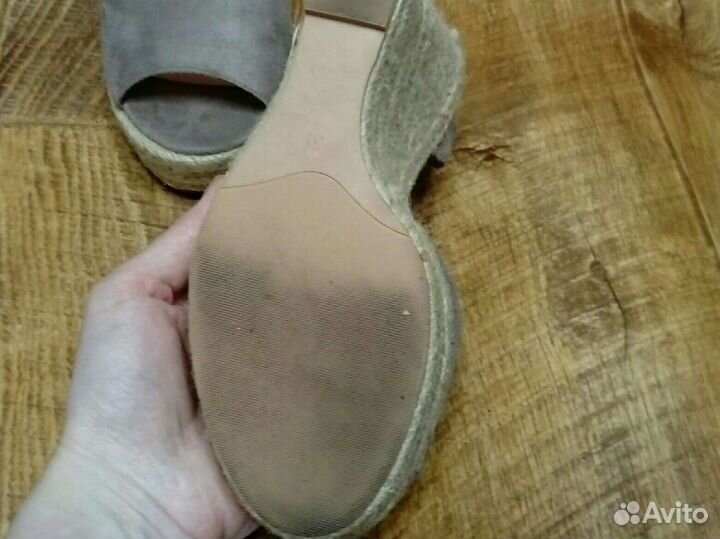 Босоножки женские на платформе 39 размер