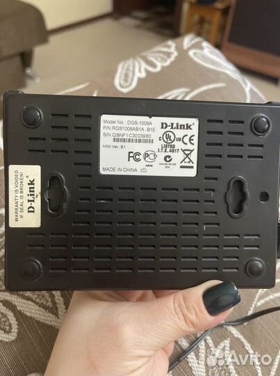 Коммуникатор D-link DGS-1008A