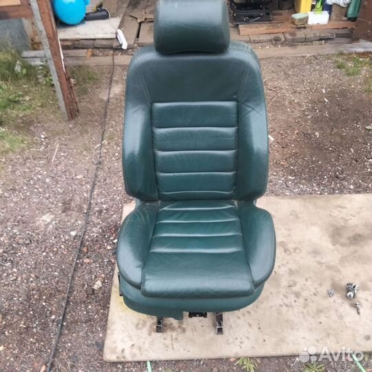 Сиденье в микроавтобус