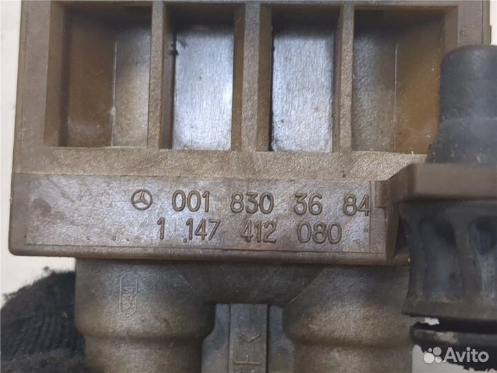 Кран отопителя Mercedes C W202, 1999