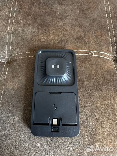 Подставка-зарядная станция для iPhone