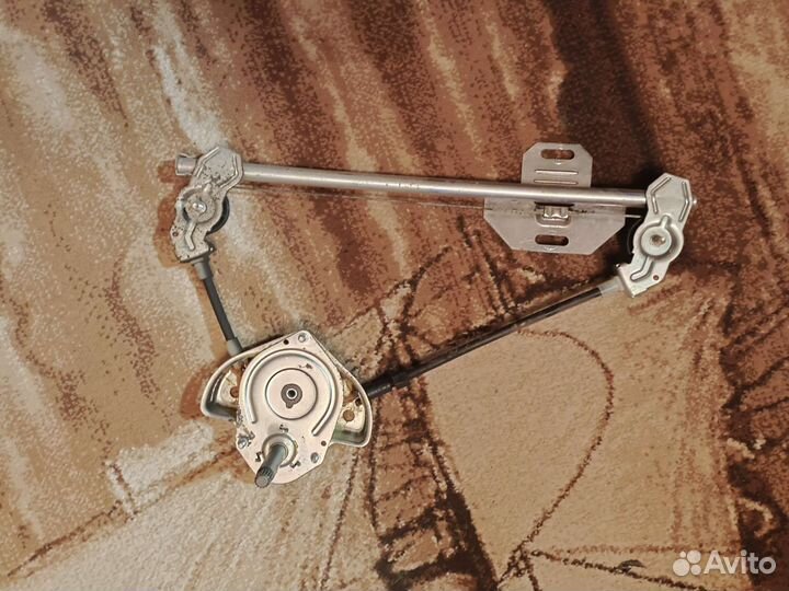 Стеклоподъёмник левый задний priora