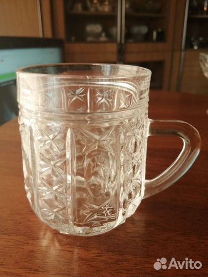 Хрустальные стаканы, фужеры, кружки и стопки