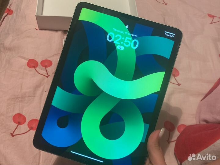 iPad Air (4-го поколения) Wi-Fi + Cellular/ Green