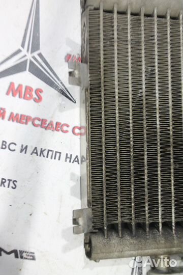 Радиатор масляный W220 Mercedes