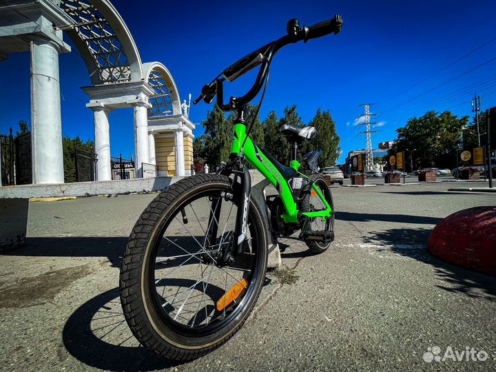 Детский велосипед 16