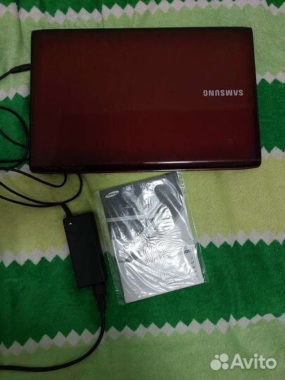 Ноутбук samsung R780,17,3-диагональ