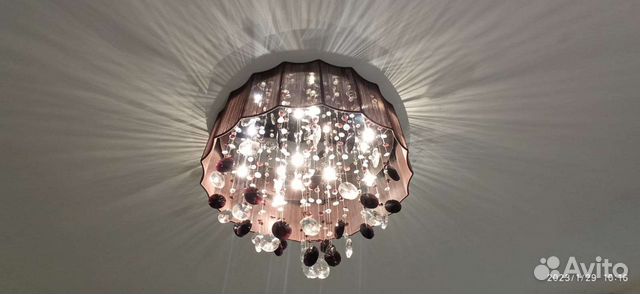 Светильник потолочный и настольная лампа