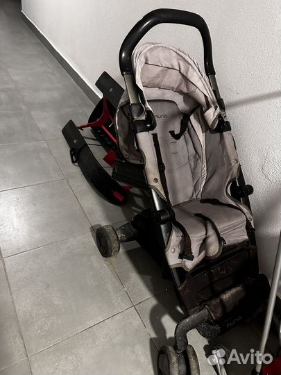Коляска прогулочная