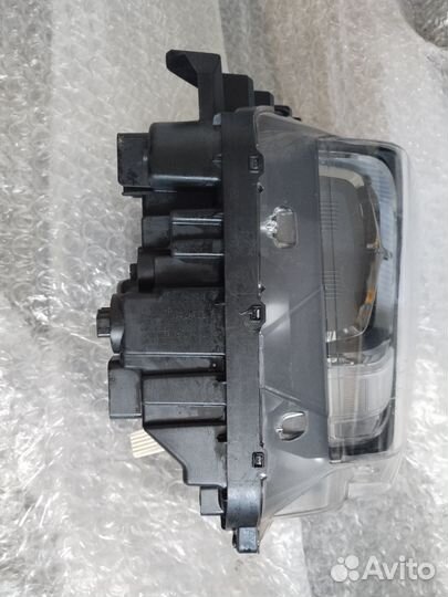 Фара Hyundai santa fe 4 tm фара правая led