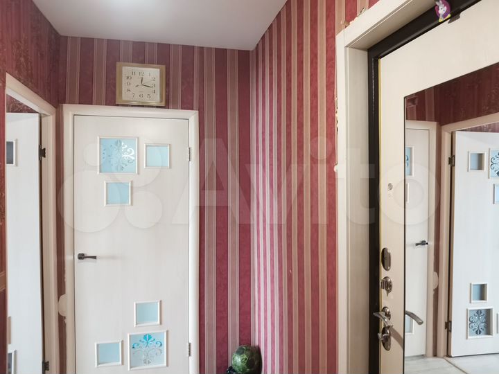 2-к. квартира, 53 м², 4/9 эт.