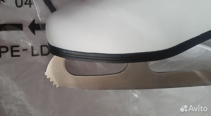 Коньки новые