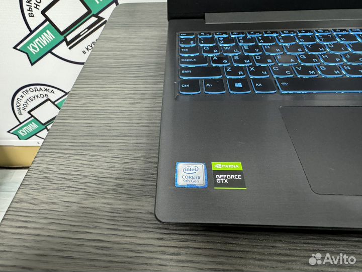 Игровой Lenovo 8 ядер i5-9300H 8G GTX1050 SSD+1000