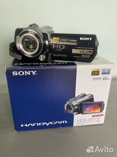 Видеокамера Sony HDR-SR11E