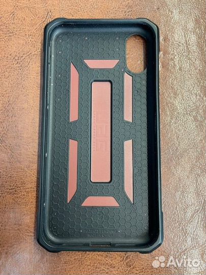 Чехлы UAG, Supcase,Marc Jacob’s на iPhone XR