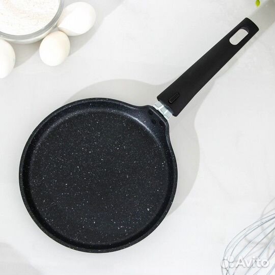 Сковорода блинная, d20 см, пластиковая ручка, анти