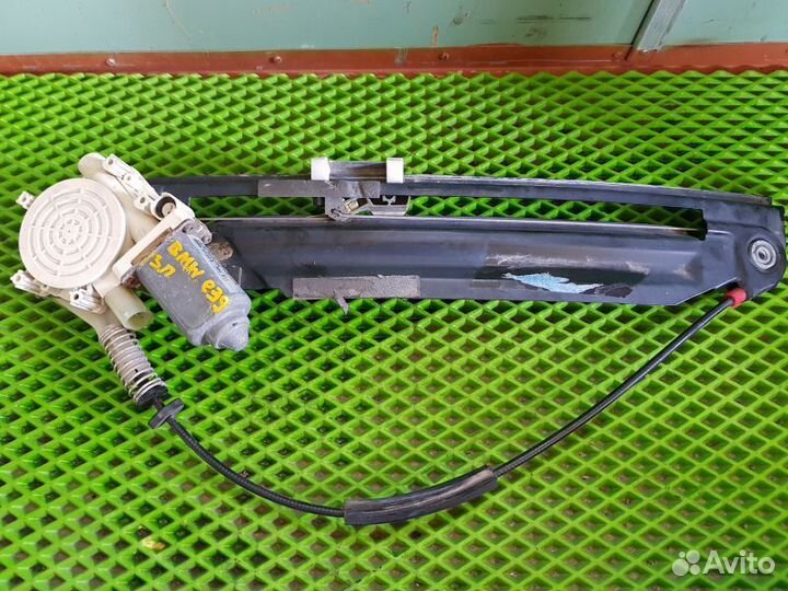 Стеклоподъемник электр. задний правый BMW 5 серия