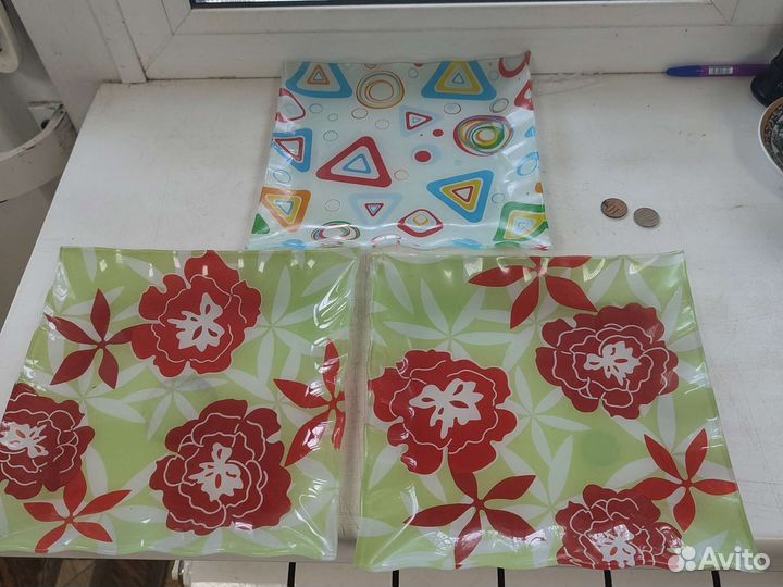 Набор тарелок из стекла