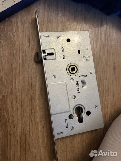 Замок врезной без личинки