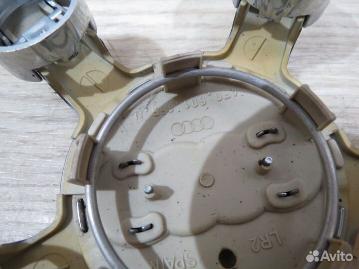 Колпачок ступицы Audi A7