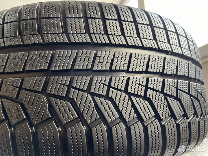 Hankook Winter I'Cept Evo2 W320C 285/30 R22 101W