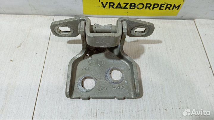 Петля двери Renault Logan