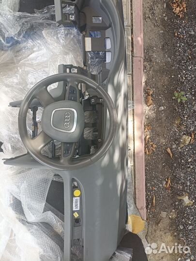 Торпедо и руль Audi a6 c6 цвет серый