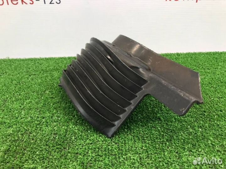 Пыльник пружины задний правый Audi A5 8T cala 2008