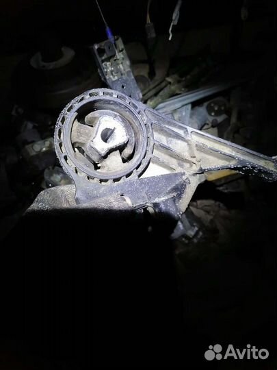 Подушка АКПП шевроле круз