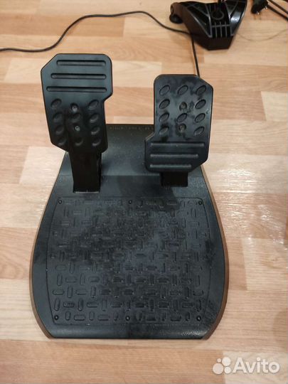 Руль thrustmaster T150