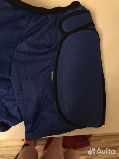 Защитные шорты для сноуборда женские s