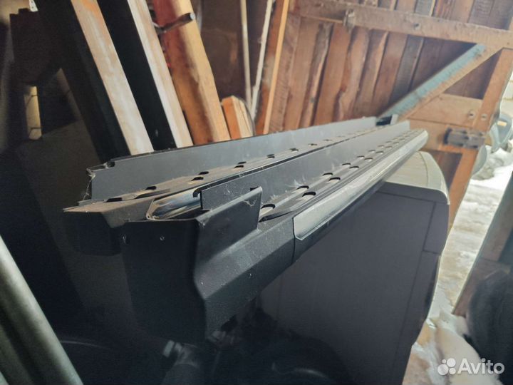 Подножки пороги на toyota rav4