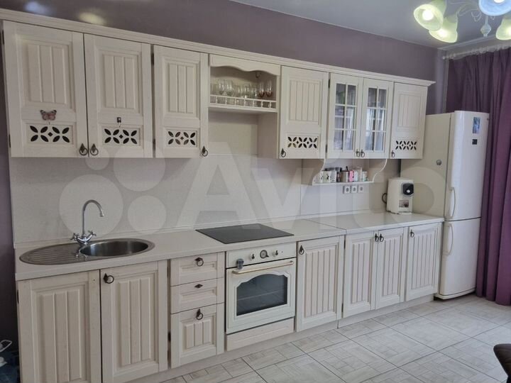 3-к. квартира, 77 м², 4/16 эт.