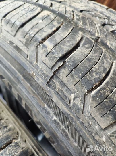 Летние шины с дисками Kumho Crugen HP71 235/70 R16