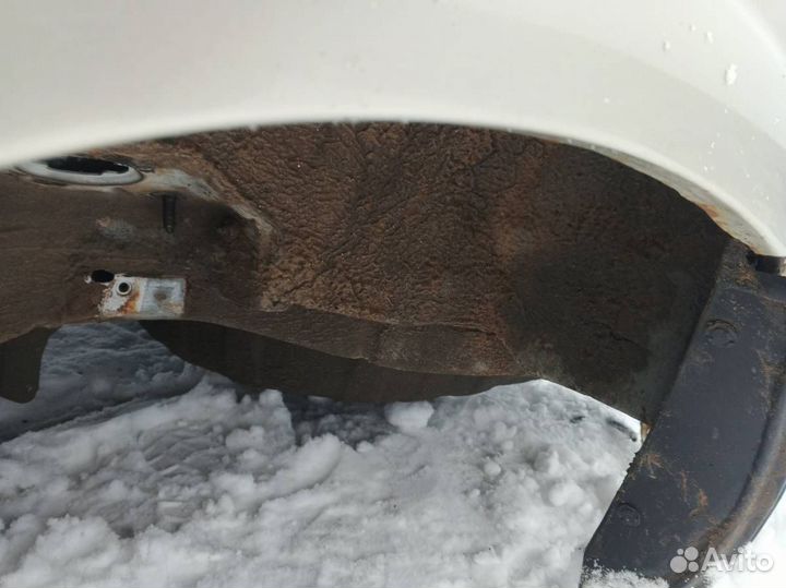 Крыло заднее левое Nissan Almera Classic