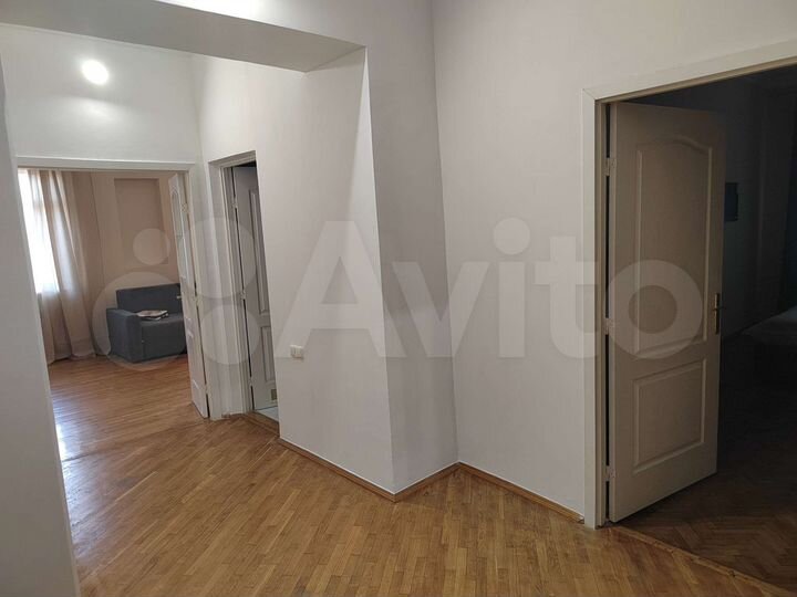 3-к. квартира, 76 м², 2/3 эт.