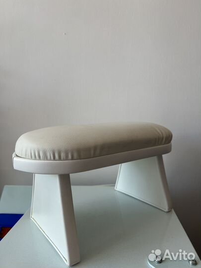 Подставка для рук маникюрная