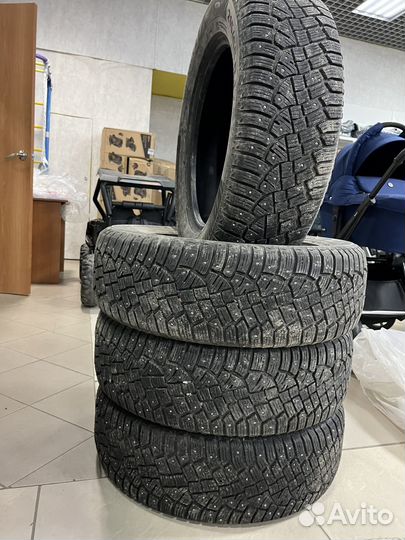 Continental IceContact 2 215/65 R17