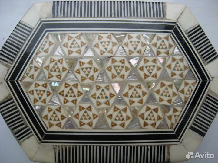 Шкатулка кость перламутр красно дерево