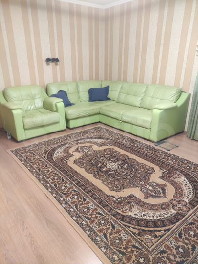 Дом 184 м² на участке 13 сот.